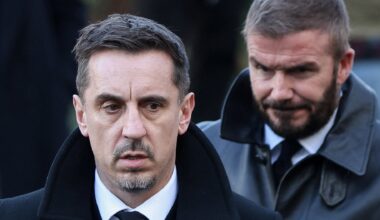 Manchester United, Leny Yoro | Neville raser mot United-stjerne: – En utrolig feil