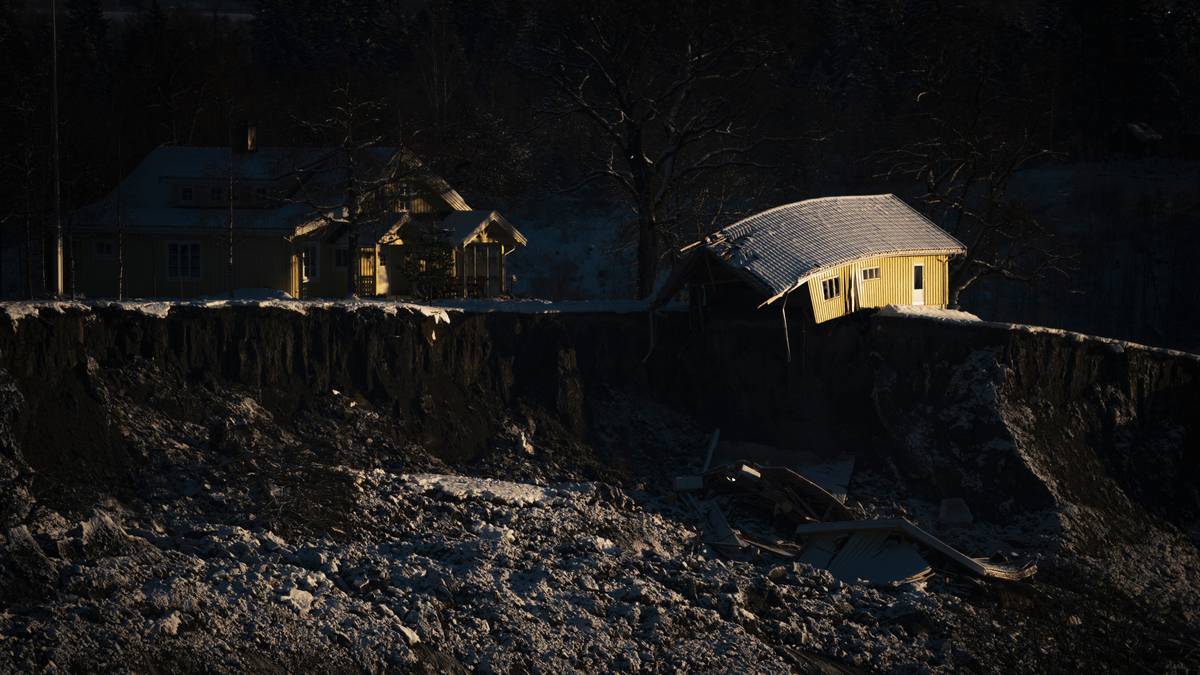 Et hus henger på kanten i Gjerdrum