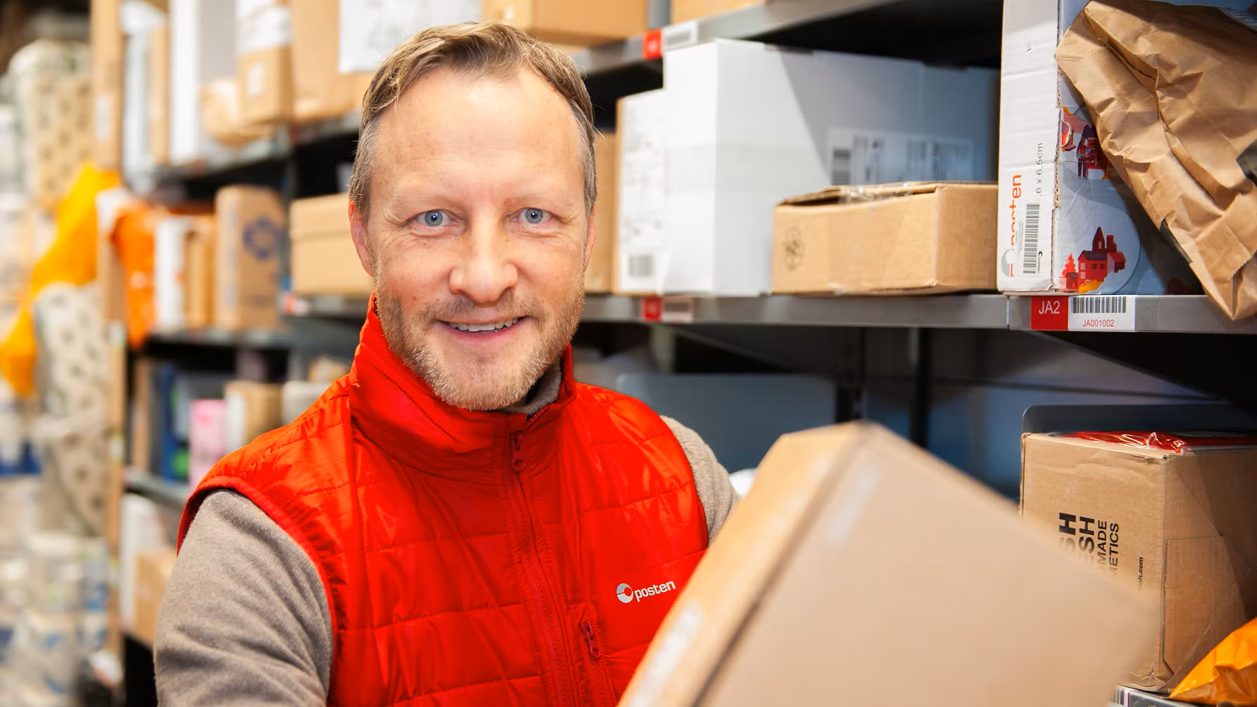 Posten bring, Black week | Pakkene hoper seg opp hos Posten – indre østfoldingene blant fylkets tregeste til å hente