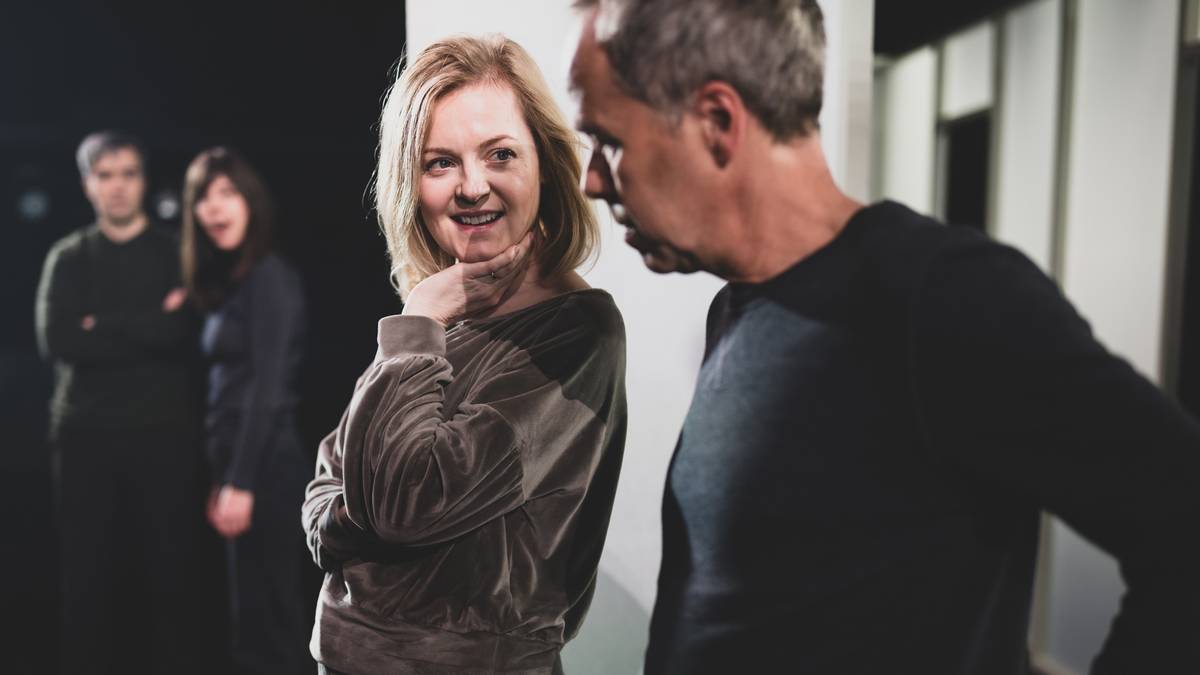 «Han andre» ved Nationaltheatret – Anmeldelser og anbefalinger