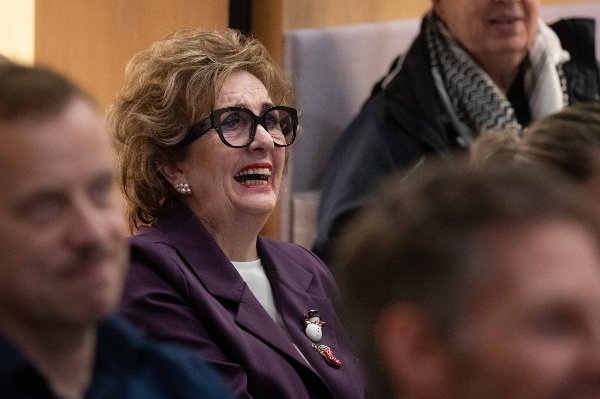 Førpremiere på Trond Skeide Johannessen og Øystein Kvamsdal som fant kjærligheten i godt voksen alder giftet seg.