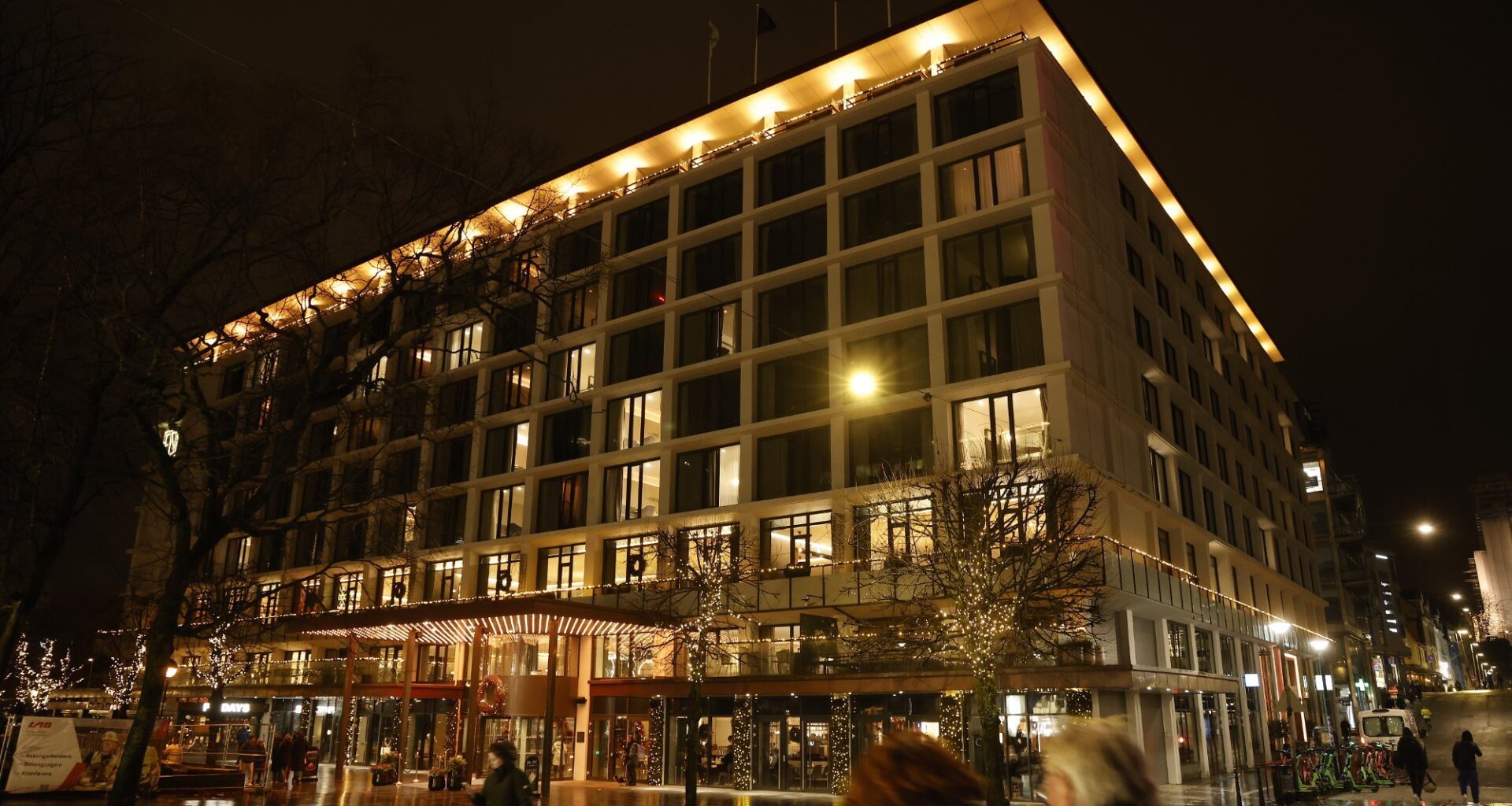 Hotel Norge, Nedre Ole Bulls plass