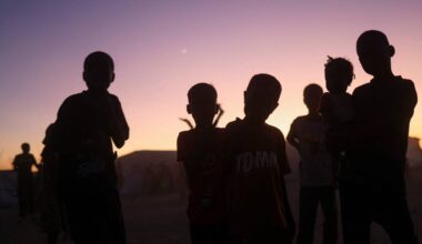 Barne­soldatar og einslege i flyktning­leirar