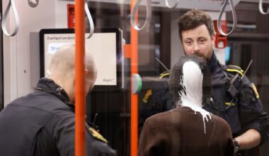 Bybanen, Bergen | Mann mistenkt etter malingskasting på Bybanen