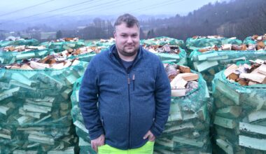 Tranby, Ved | Gir bort en pall med ved: – Det er trange tider