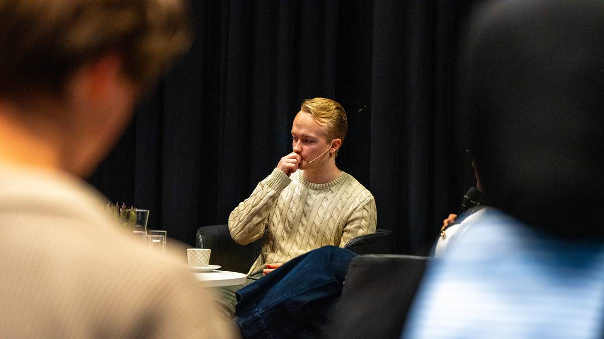 Sander (20) vil at fleire skal spørje om hjelp – NRK Vestfold og Telemark – Lokale nyheter, TV og radio