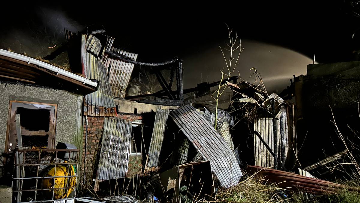 Et hus som har blitt ødelagt (Bildebeskrivelsen er laget av en KI-tjeneste)