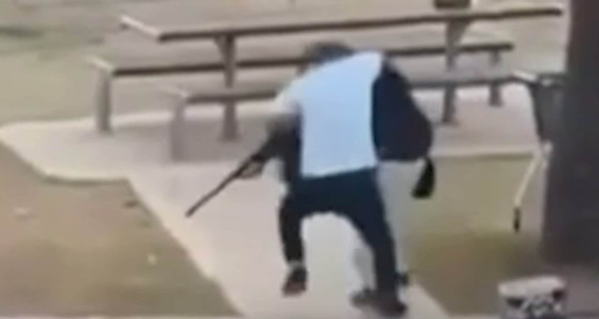 To tatt etter meldinger om skudd ved Bondi Beach i Australia – NRK Urix – Utenriksnyheter og -dokumentarer