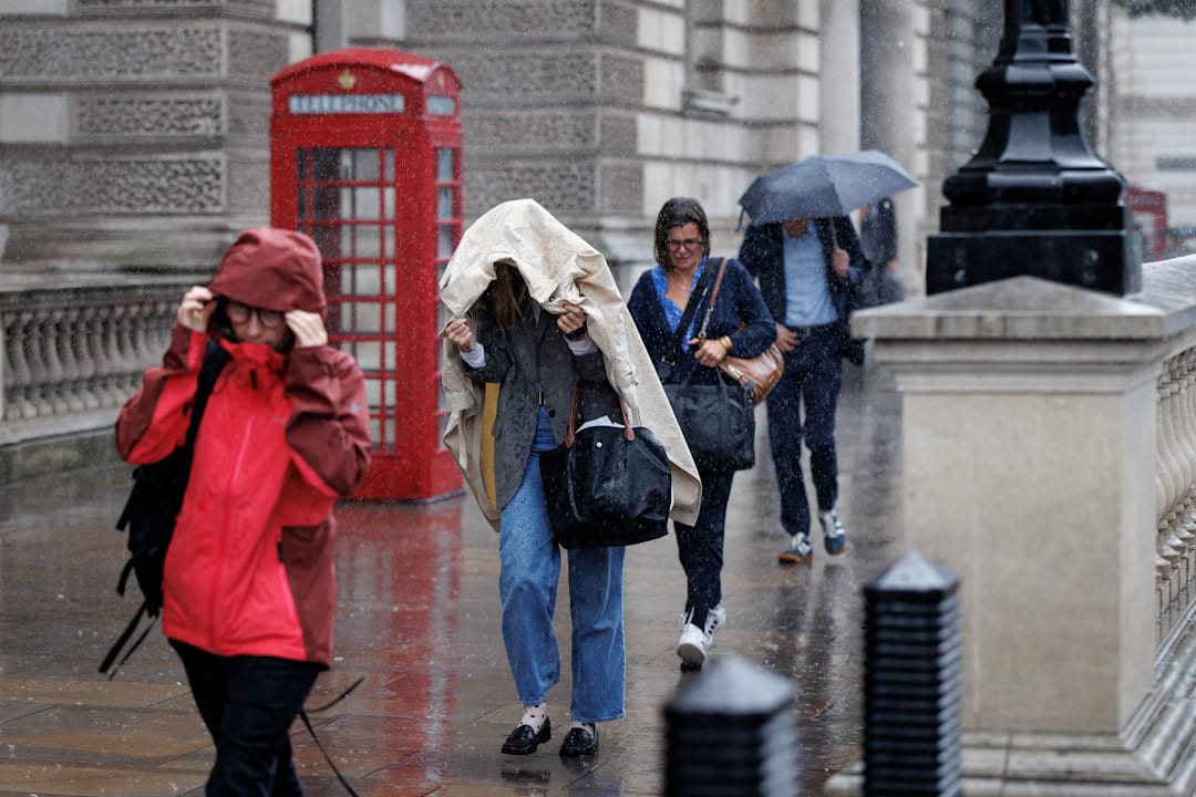 Storbritannia forbereder seg på kraftig uvær – Norge kan også merke det