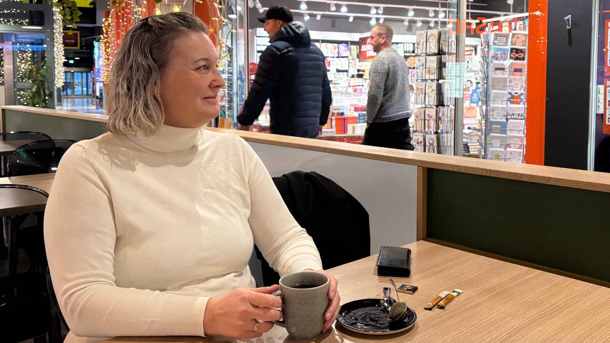 Veronika Andersen på kafe