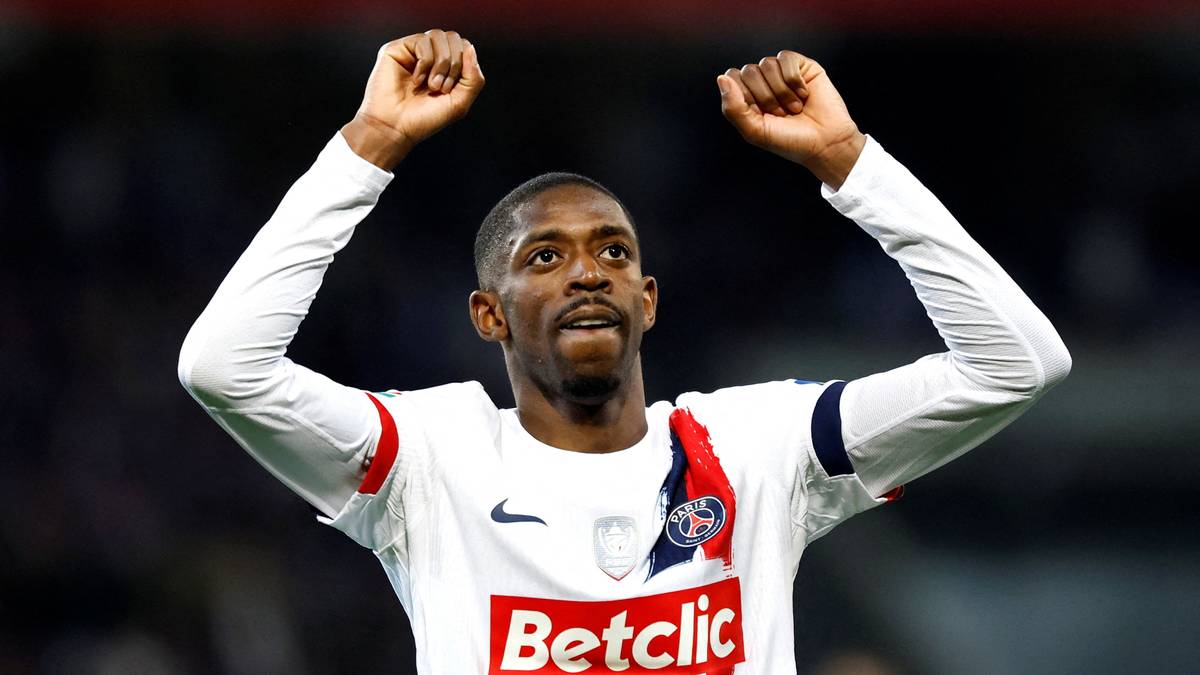 Ousmane Dembele jubler i PSG-drakt