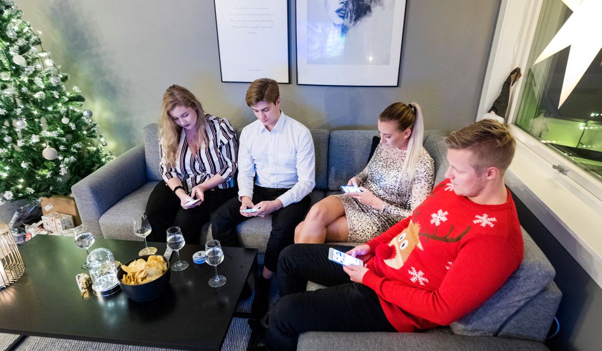 Studie: Halve Norden er overvektige, og nordmenn har skjermtid på 3,7 timer i snitt daglig