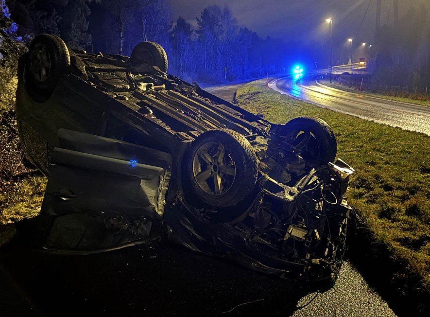 Bømlo, Nyheter | Bil på taket – meteorologene med farevarsel