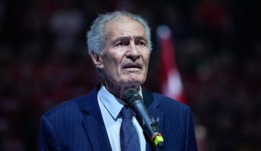 Omstridt president (81) gjenvalgt: – Håndballen fortjener mer