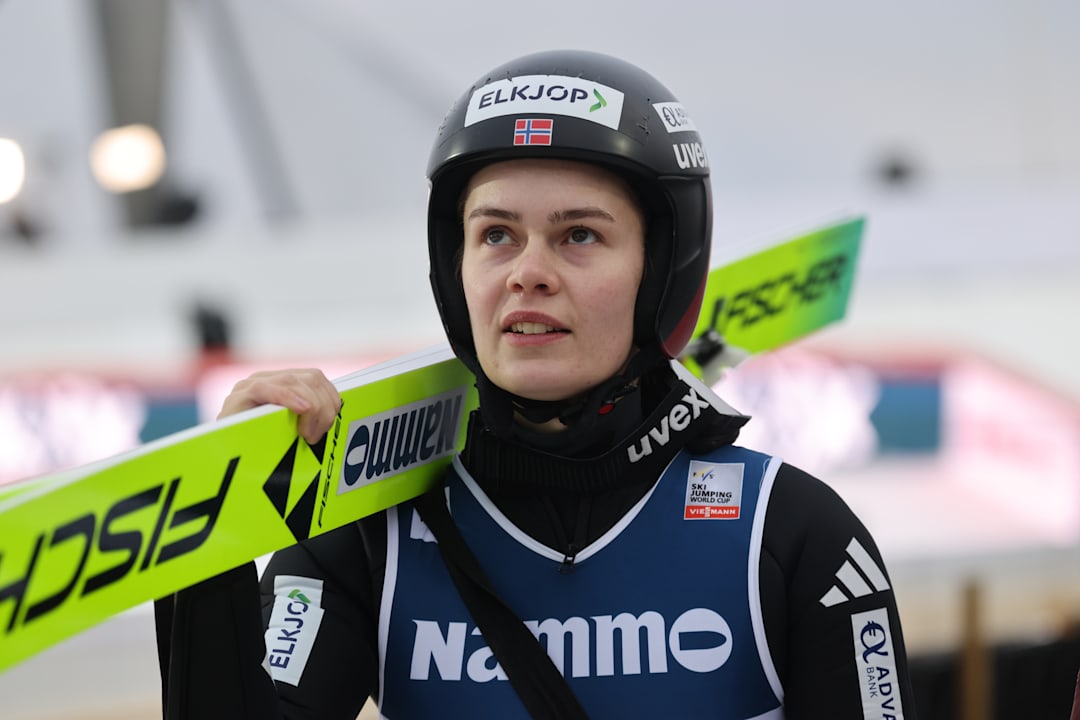 Anna Odine Strøm på pallen i Klingenthal – Nika Prevc vant igjen