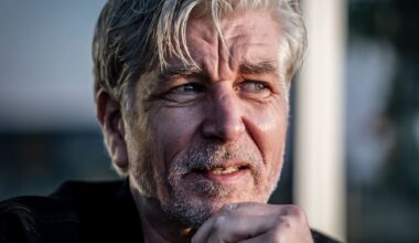 «Nattskolen» får strålende anmeldelser i Storbritannia