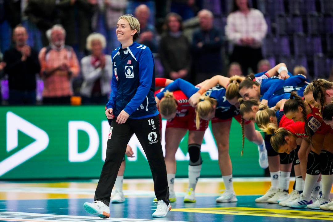 Norge vant 31–19 mot Angola i siste gruppespillkamp – møter Sverige i første kamp i hovedrunden