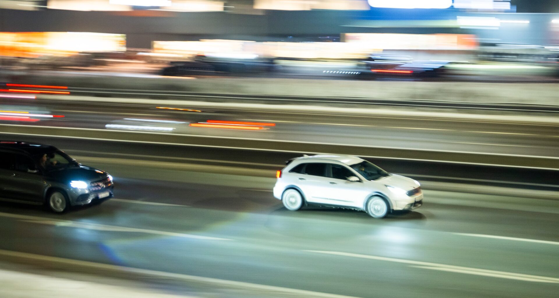 Elbil, SSB | 19 av 20 nye biler er elbiler – men hvem kjøper den siste?