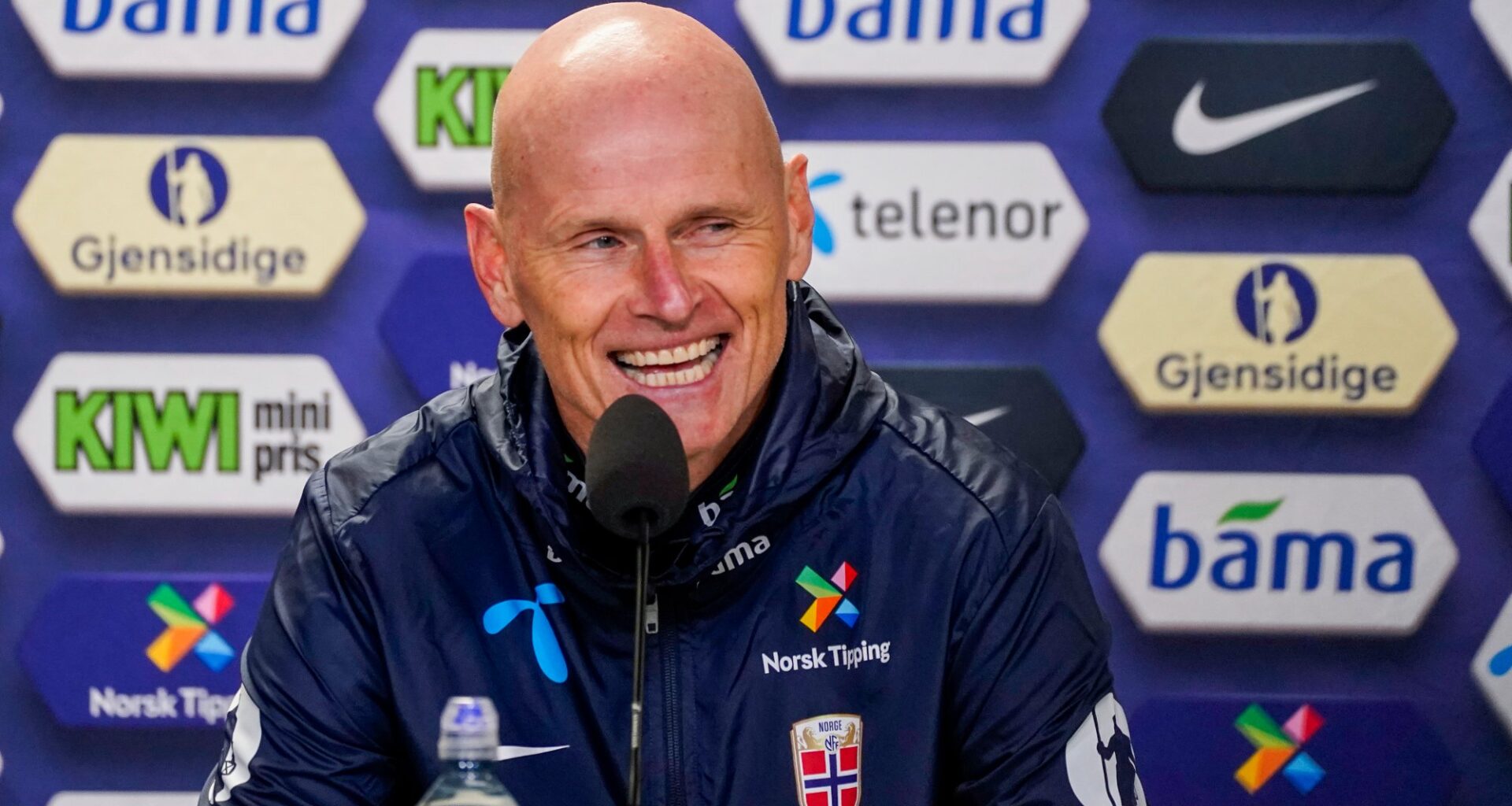 Debatt, Fotball | Ståle & Co drar til et land som ledes av en mann vi må skåne barna våre mot