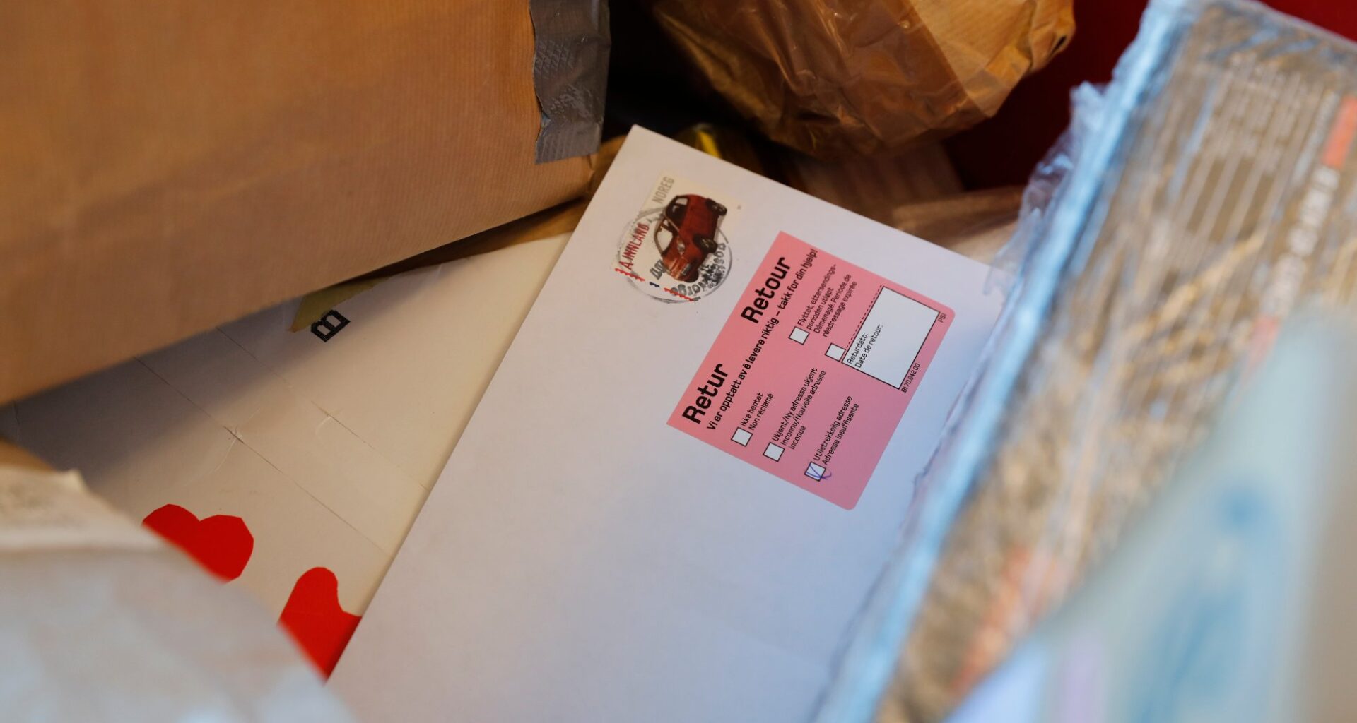 Tyveri, Politi | Politiet advarer: – Pakketyver går rundt og sjekker postkasser