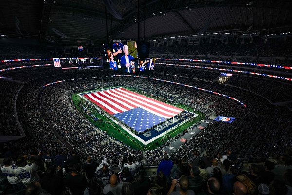 ARLINGTON, TEXAS - NOVEMBER 03: General view during the national anthem prior to a game between the Dallas Cowboys and the Arizona Cardinals at AT&T Stadium on November 03, 2025 in Arlington, Texas.   Stacy Revere/Getty Images/AFP (Photo by Stacy Revere / GETTY IMAGES NORTH AMERICA / Getty Images via AFP)