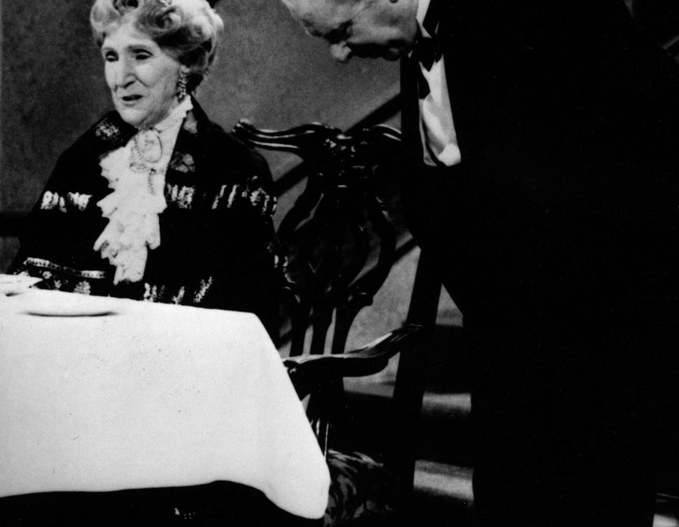 Grevinnen og hovmesteren, Jul | 1,2 millioner fikk med seg klassikeren i går