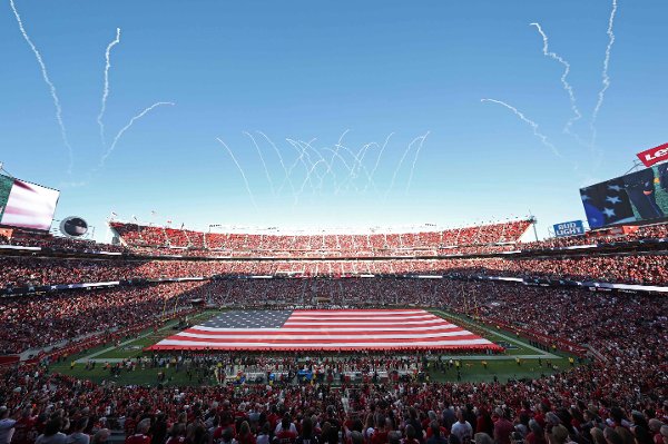 SANTA CLARA, CALIFORNIA - OCTOBER 19: A general view inside Levi's Stadium ahead of the game between the San Francisco 49ers and the Atlanta Falcons on October 19, 2025 in Santa Clara, California.   Ezra Shaw/Getty Images/AFP (Photo by EZRA SHAW / GETTY IMAGES NORTH AMERICA / Getty Images via AFP)