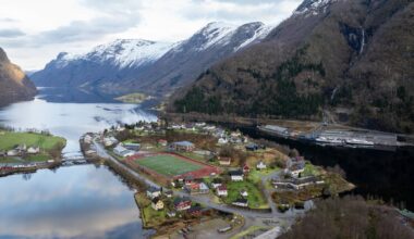 Mann gav 125 millionar til heimbygda. I det stille blir enorme summar delt ut av norske stiftelsar. – NRK Vestland