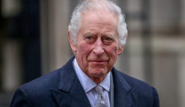 Kong Charles sier han responderer bra på kreftbehandling