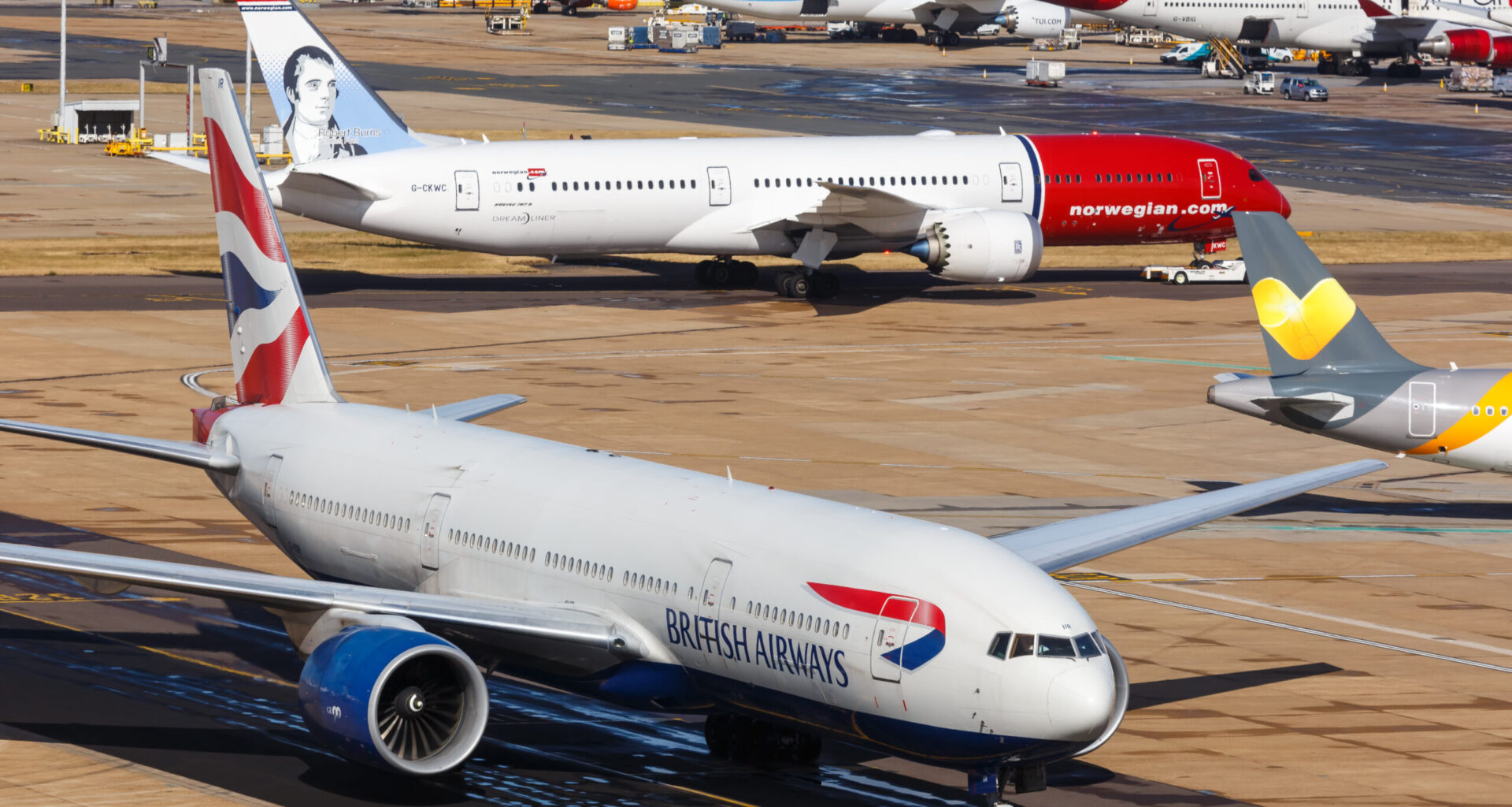 Uventet råd til briter: - Fly via Oslo