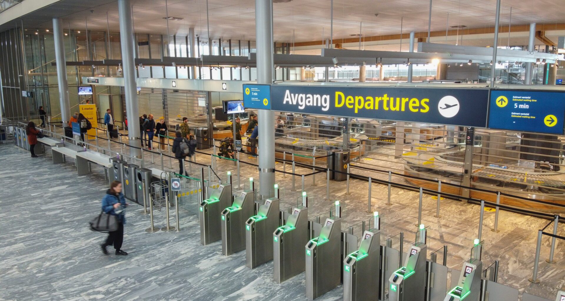 Oslo lufthavn får ny sikkerhetskontroll: Slipper å ta ut elektronikken - Romerikes Blad