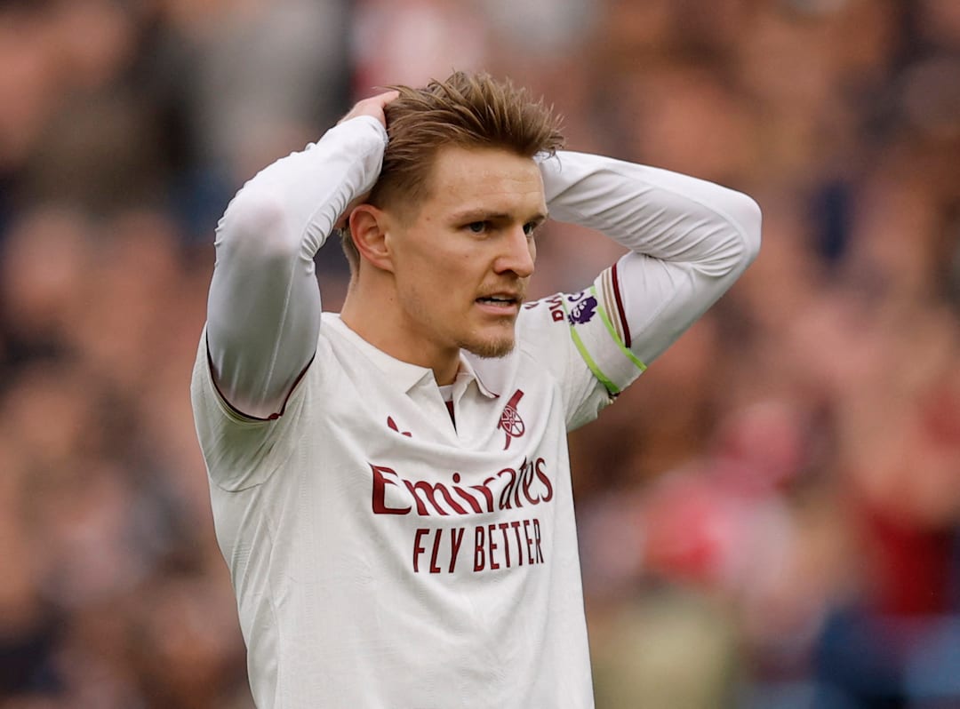 Martin Ødegaard fra start da Arsenal møter Aston Villa