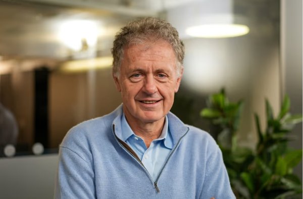 TULLETE Å VELGE ELBUSSER: Sjefredaktør Gunnar Stavrum har nominert elbusser til Sløseriprisen.