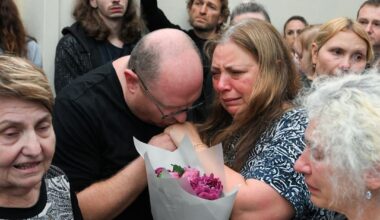 Første begravelser etter Bondi-massakren