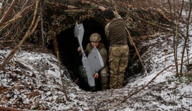 Skal de ukrainske soldatene stemme i skyttergravene?