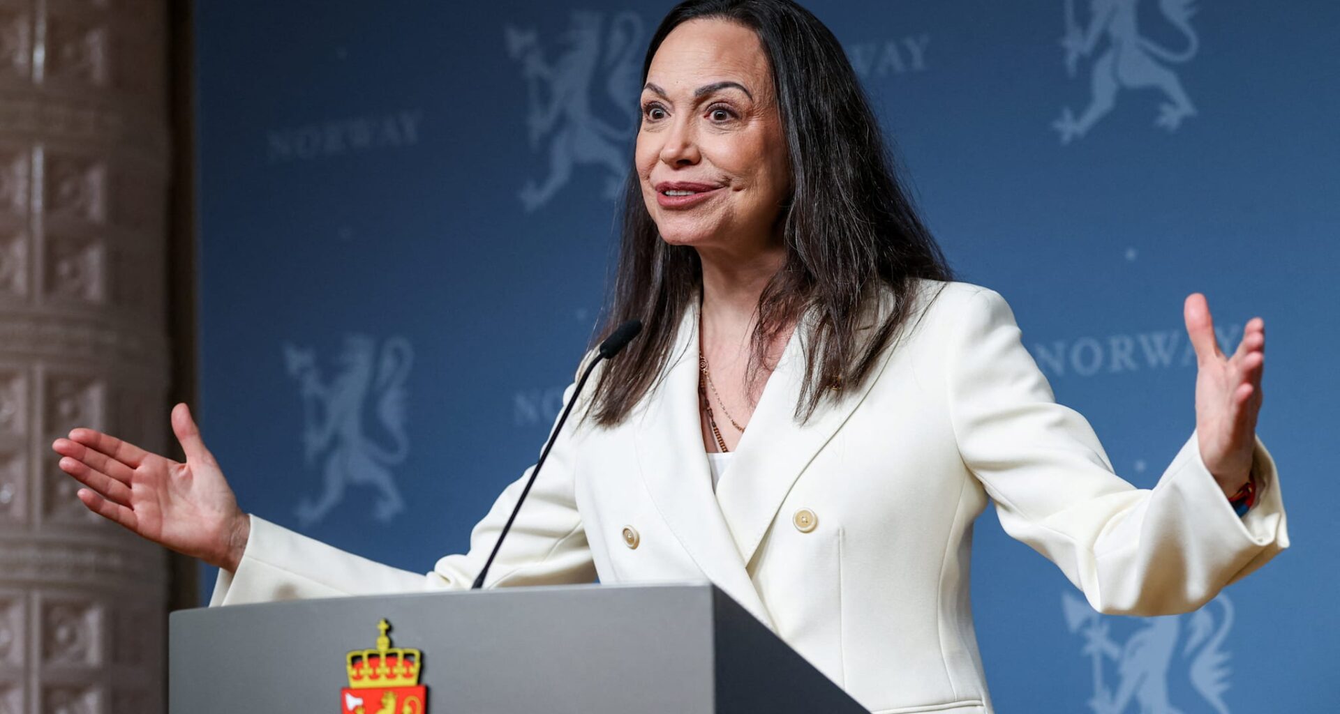 Fredsprisvinneren ble smuglet ut av Venezuela i fiskebåt. – Igjen og igjen gjennomgår jeg øyeblikket da jeg møtte barna mine igjen