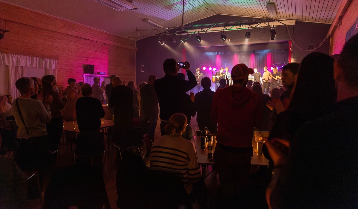 Ungdomslag får penger til nytt lydutstyr - banett.no