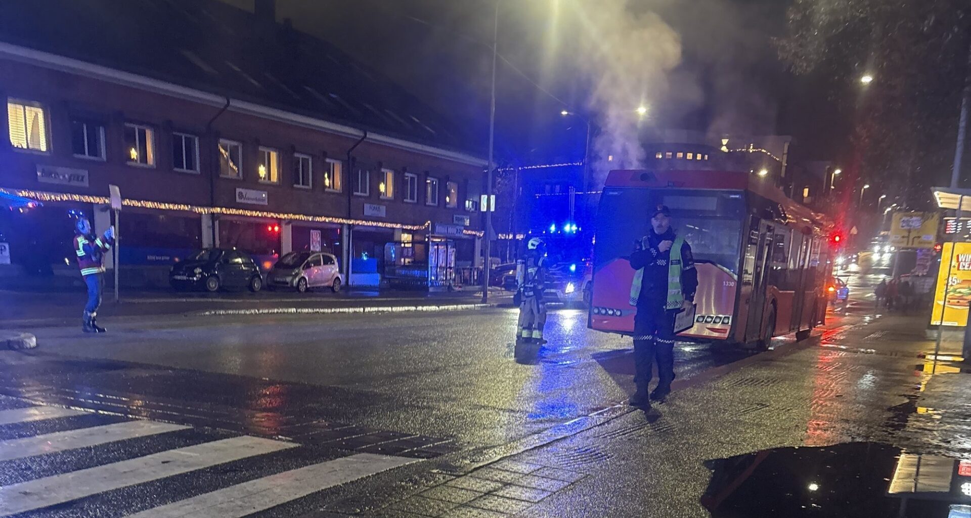 Røa, Vestre Aker | Melding om bussbrann i Røakrysset
