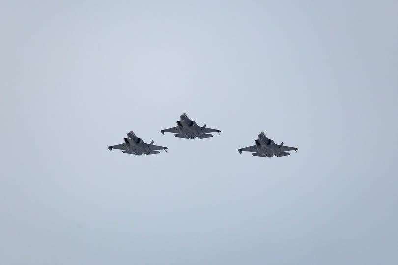 Luftforsvaret, Nord-Norge | Nå skal luftforsvaret sende en julehilsen over Mo i Rana