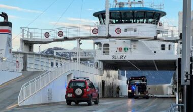 Røykutvikling om bord i ferja «Suløy» på Hareid – NRK Møre og Romsdal – Lokale nyheter, TV og radio