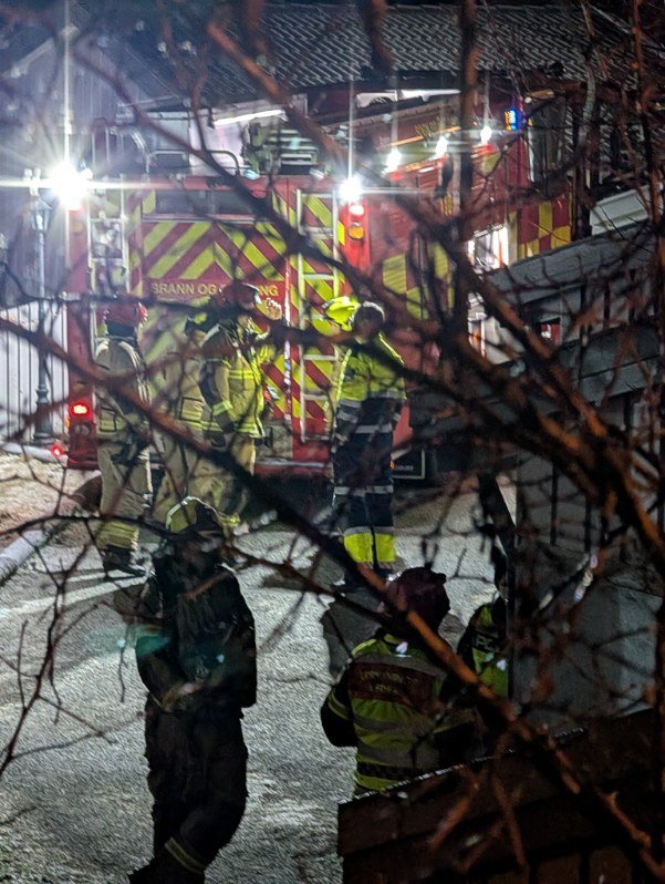 Sogndal, Politi | To personar evakuert etter brann 