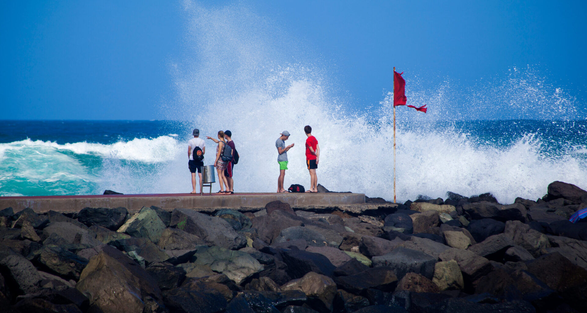 Voldsomt uvær: Advarer mot 13 m høye bølger