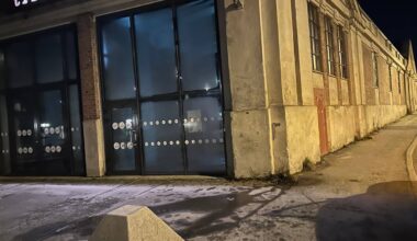 Trikkestallen ved Lade i Trondheim avbilda en tidlig morgen etter ei trafikkulykke.