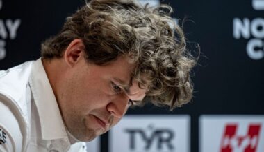 Hurtigsjakk-VM er i gang: Magnus Carlsen åpnet med seier - TV2.no
