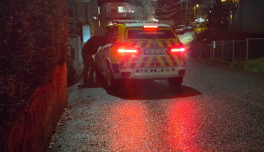 Politi, Laksevåg | Fem patruljer rykket til melding om slagsmål: – Meldt om rundt ti personer