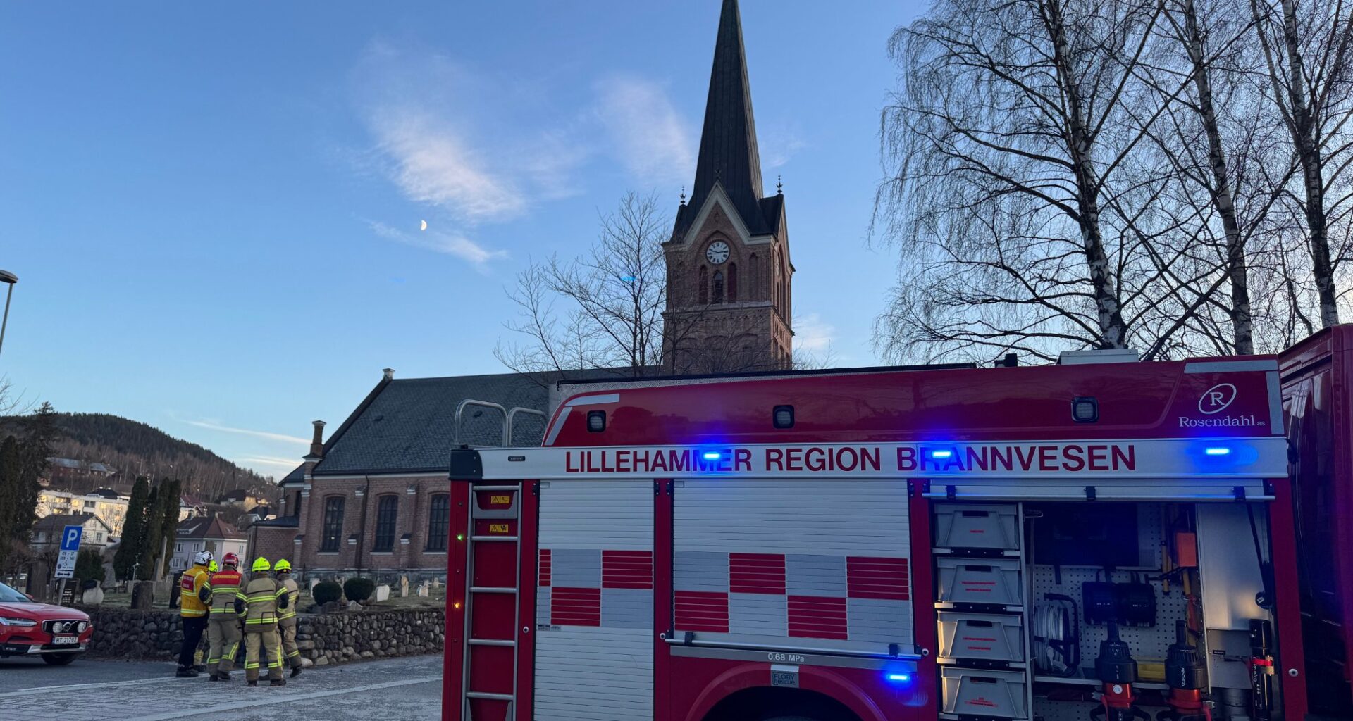 Nyheter, Lillehammer | Frykter flere tonn tunge plater skal løsne: – Hold dere unna!