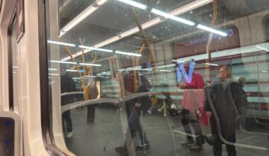 Jernbanetorget, T-banen | Brannalarm: Ingen tog stoppet på T-banens mest brukte stasjon