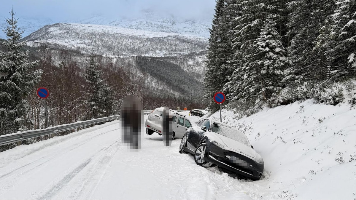 Trafikkuhell på Nysæterveien i Sykkylven