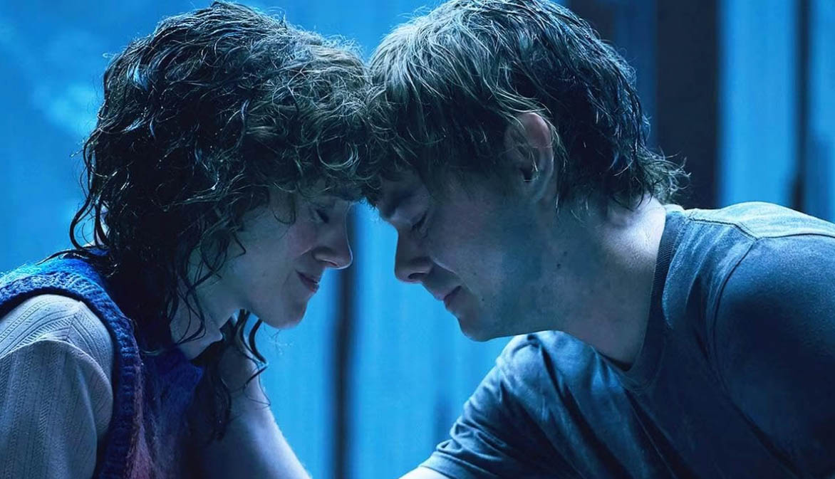 stranger things 5 Natalia Dyer Charlie Heaton Chapter Eight The Rightside Up netflix