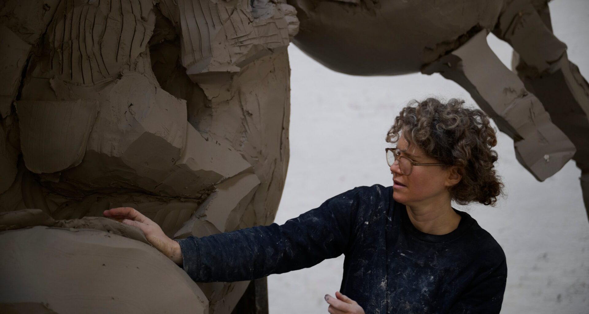 Kultur og underholdning, Kistefos | Avduker gigantskulptur på Kistefos: – Tretten tonn med bronse